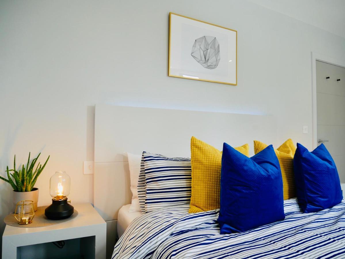 Beautiful Alumpointe Apartment - 400M To The Beach Борнмут Экстерьер фото